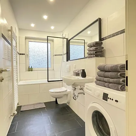 아파트 Four 부퍼탈